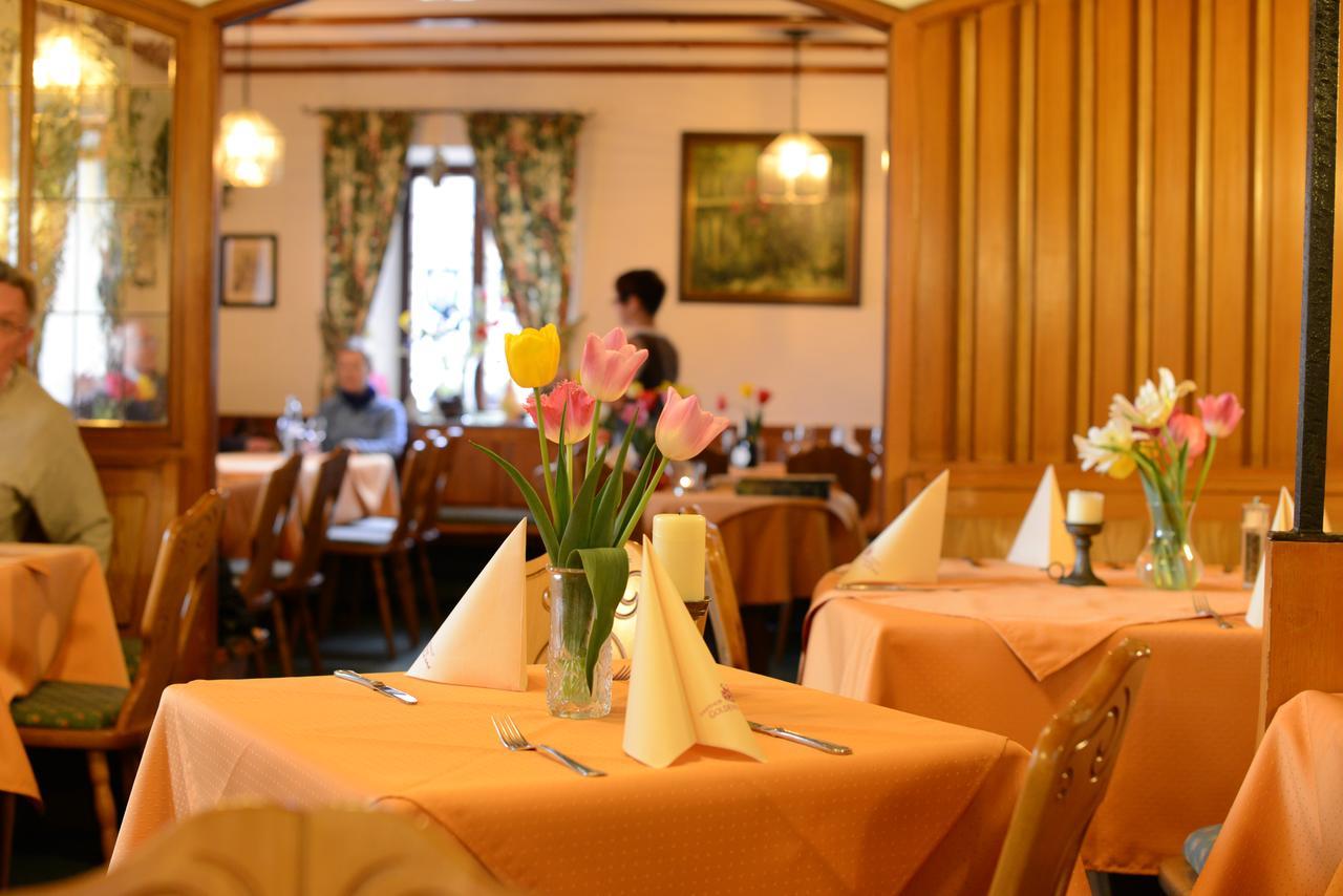 Gasthof & Hotel Goldene Krone Iphofen Bagian luar foto