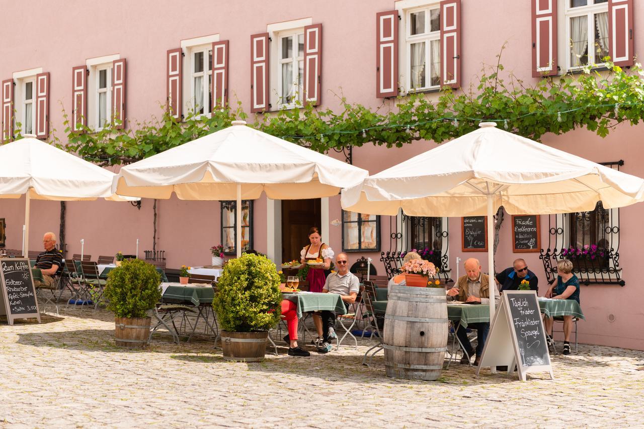 Gasthof & Hotel Goldene Krone Iphofen Bagian luar foto